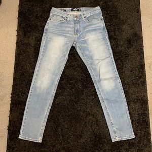 Men’s Hollister Epic Flex Skinny Jeans.